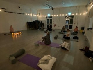 Restorative Yoga Menopause Sessions